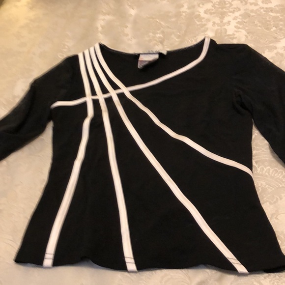 JOSEPH RIBKOFF B/W SIZE 4 TOP LONG SHEER SLEEVE ASYMMETRICAL NECKLINE - #027 - Picture 4 of 11